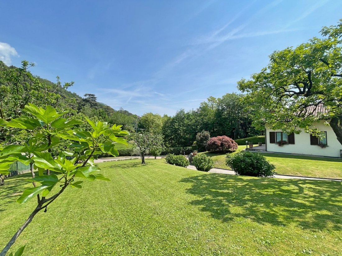 Villa in Menaggio, Lombardy, Italy 3 - 12035993