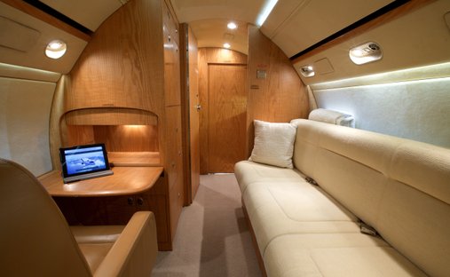 G-IV 9