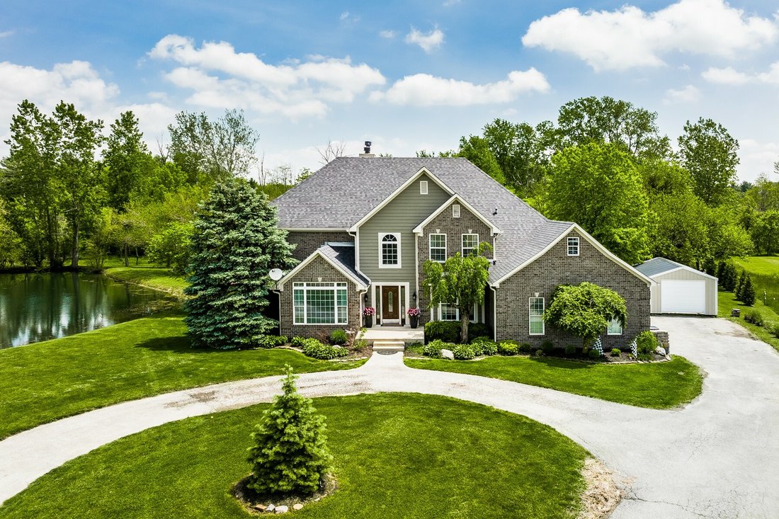 Private, 5 Acre Estate In Zionsville, Indiana, United States For Sale