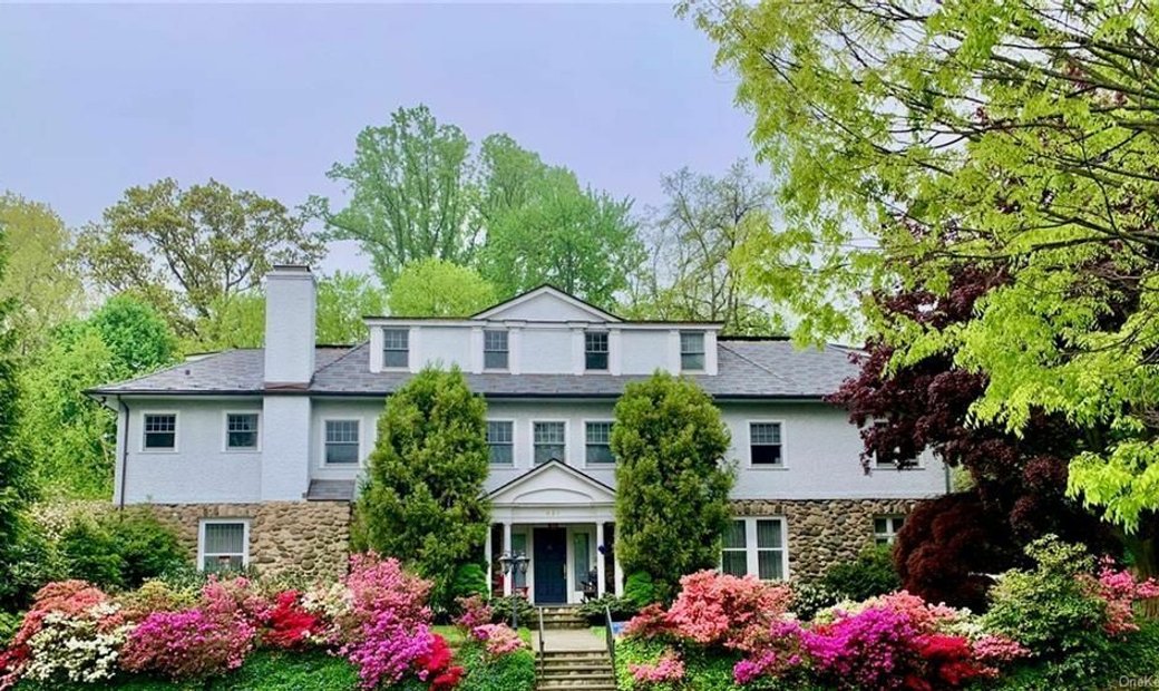 Grand Home In Pelham Manor In Village Of Pelham, New York, United