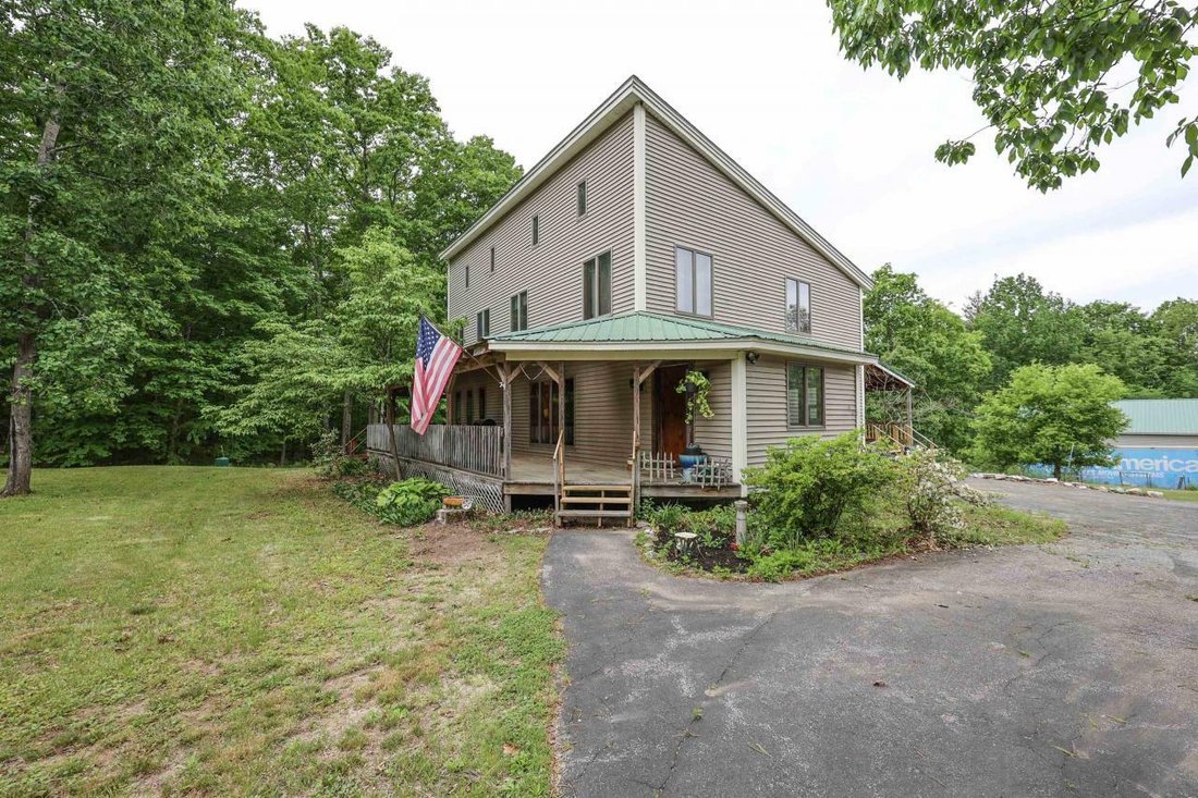3 Bedrooms Single Family Detached In Merrimack, New Hampshire, United
