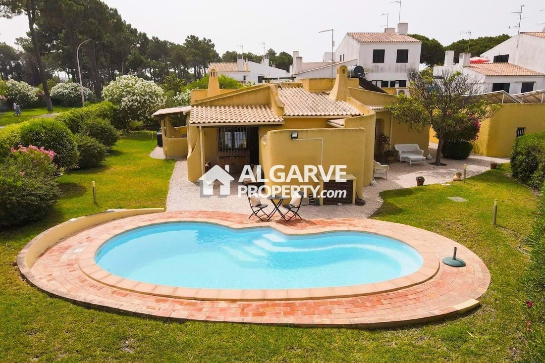 Villa in Vilamoura, Quarteira, Algarve 1 - 12022556
