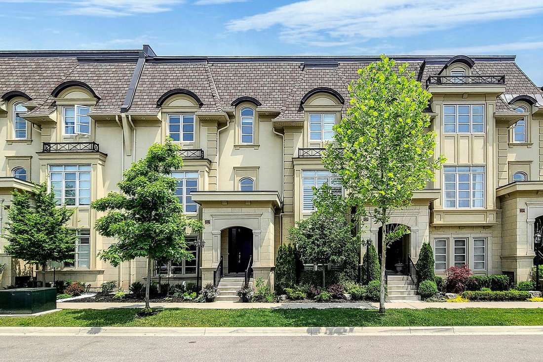 Oakville, Greater Toronto Area In Oakville, Ontario, Canada For Sale