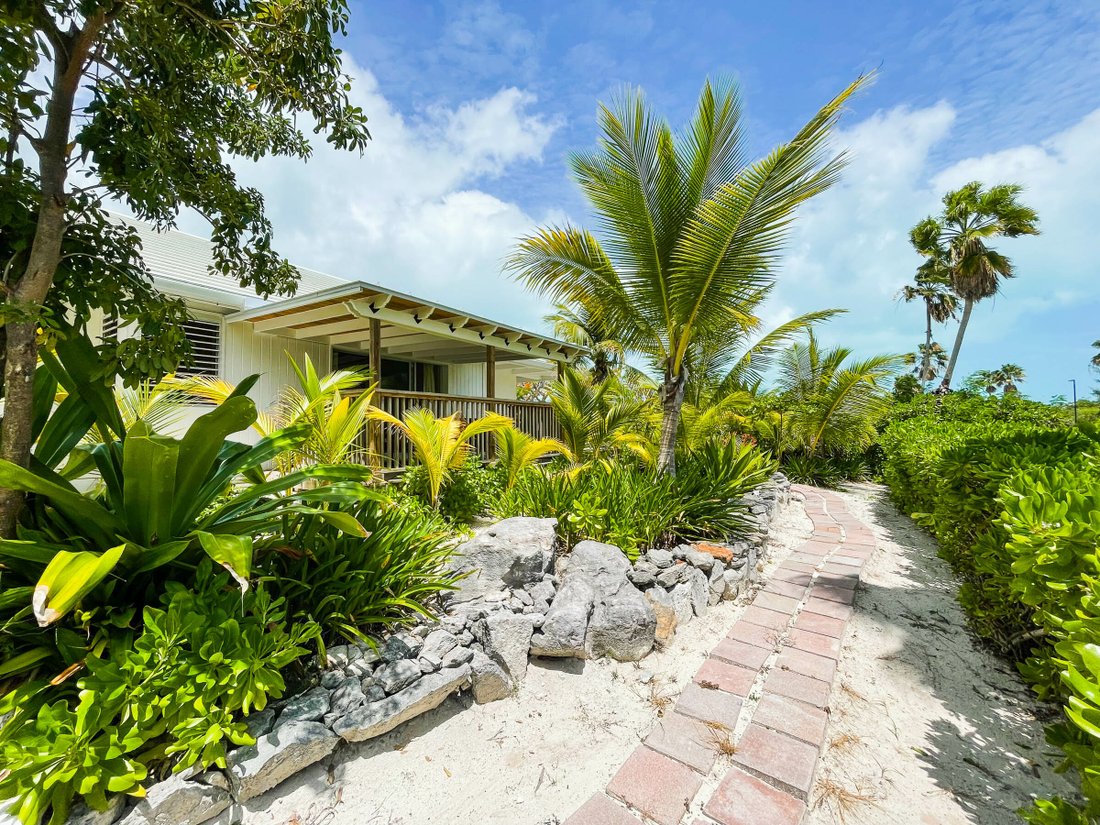 House in Leeward Settlement, Caicos Islands, Turks and Caicos Islands 1 - 12043345