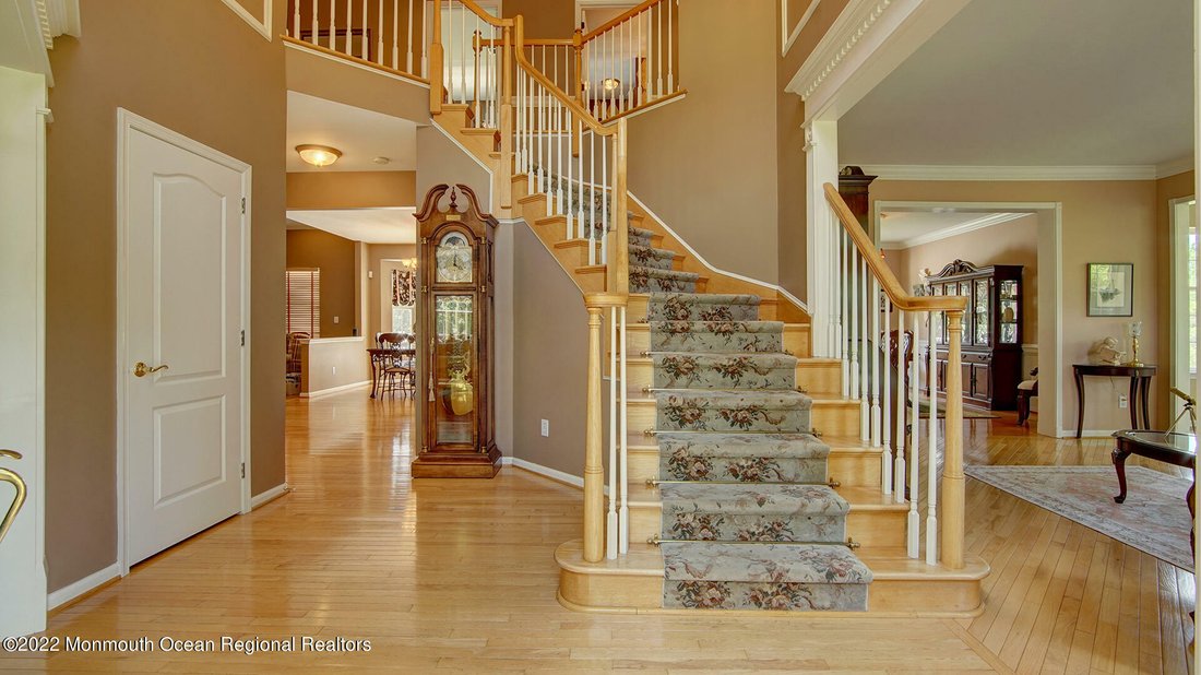 House in Marlboro Township, New Jersey, United States 5 - 12046232
