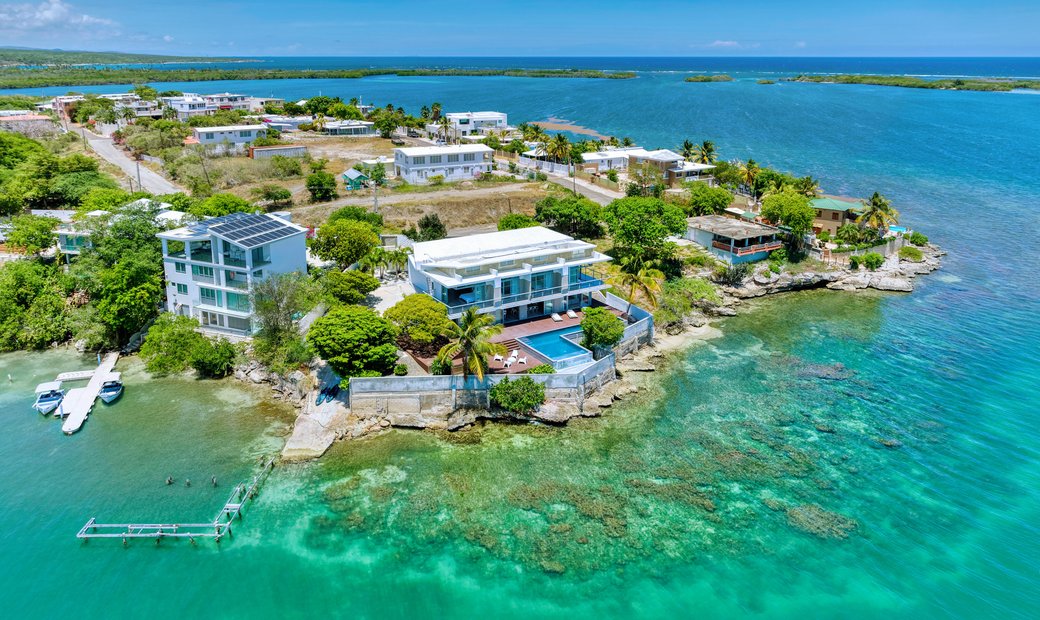 Villa Mariposa à Guanica, Guánica, Porto Rico à Vendre (12044871)