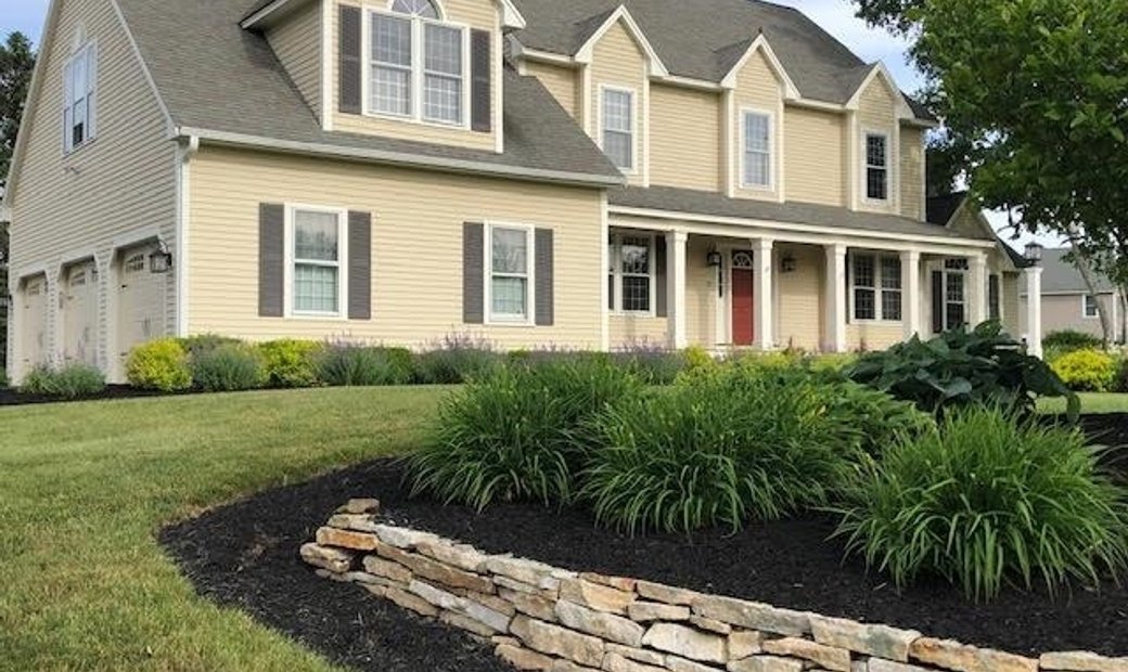 5 Bedrooms Single Family Detached In Windham, New Hampshire, United