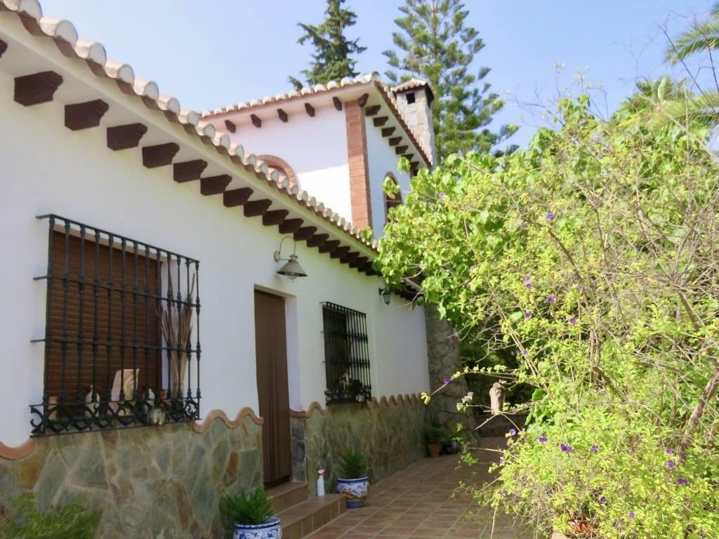 Alora Cortijos/Country Houses In álora, Andalusia, Spain For Sale