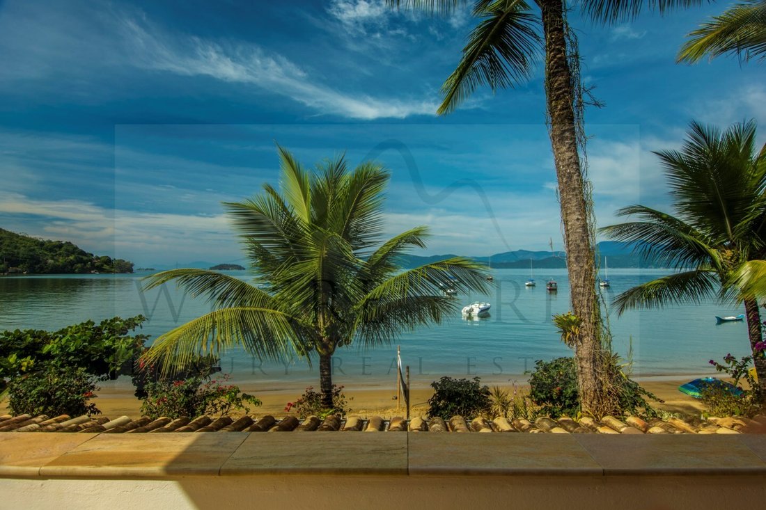 Beautiful Colonial Style House For Sale With Pool, Beachfront In Paraty