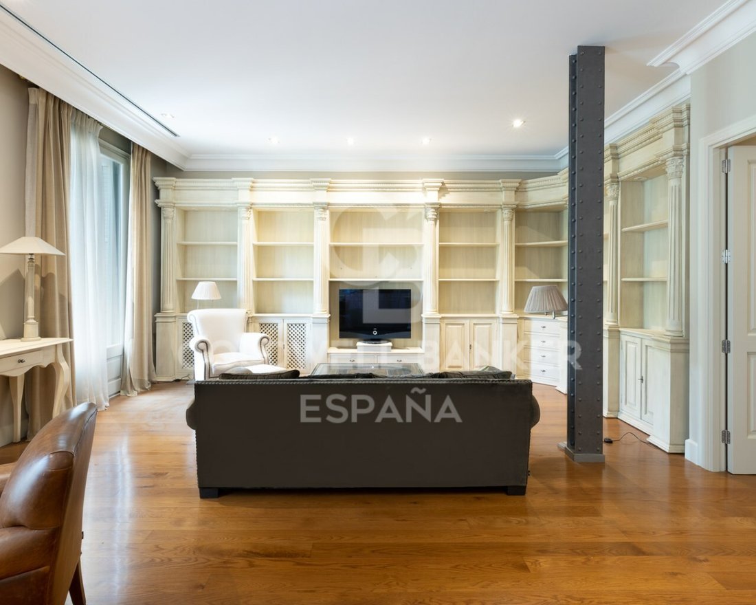 Apartment in Eixample, Barcelona, Spain 1 - 12046880