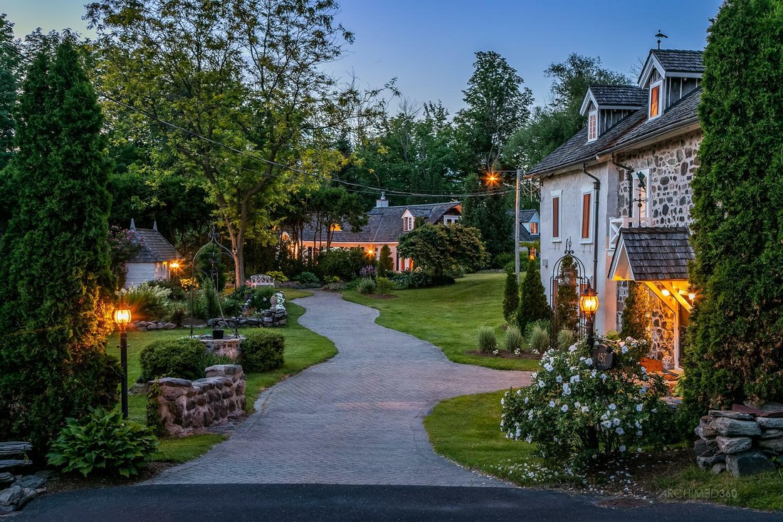 Historic In Saint Césaire, Quebec, Canada For Sale (12048004)