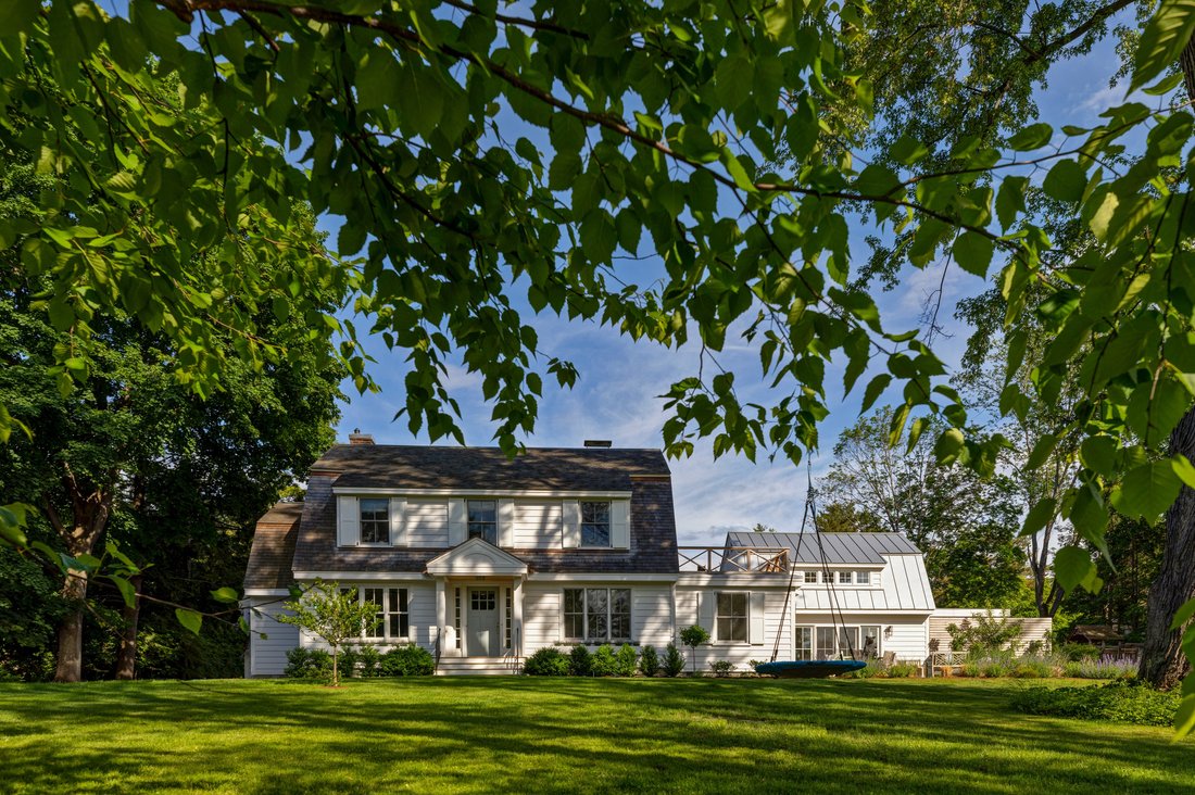 Colonial De Seis Dormitorios En En Hanover, Nuevo Hampshire, Estados
