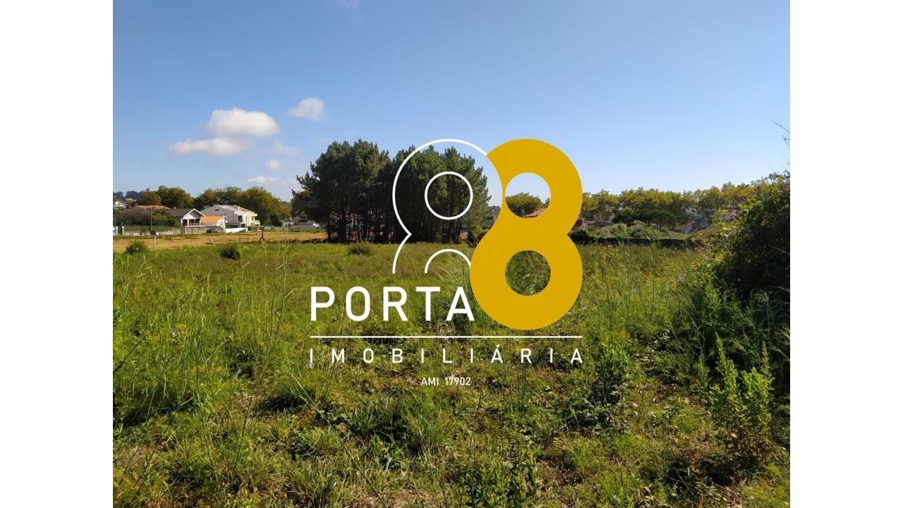Land for sale in Vila Nova de Gaia, Portugal — €650,000