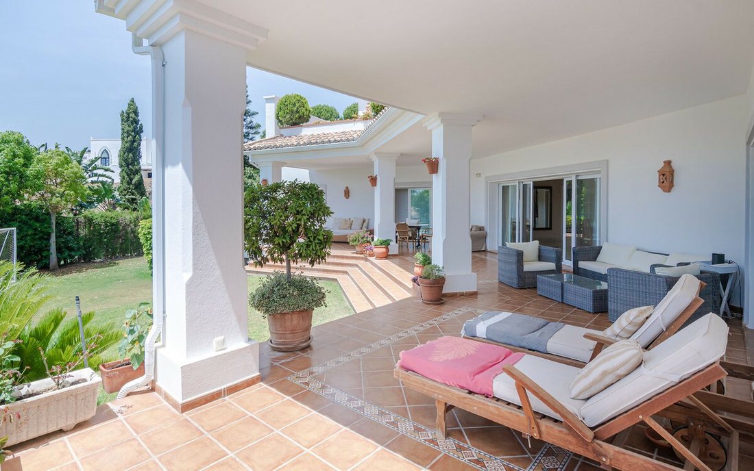 Villa in El Paraíso, Benahavis, Spain 5 - 12049661