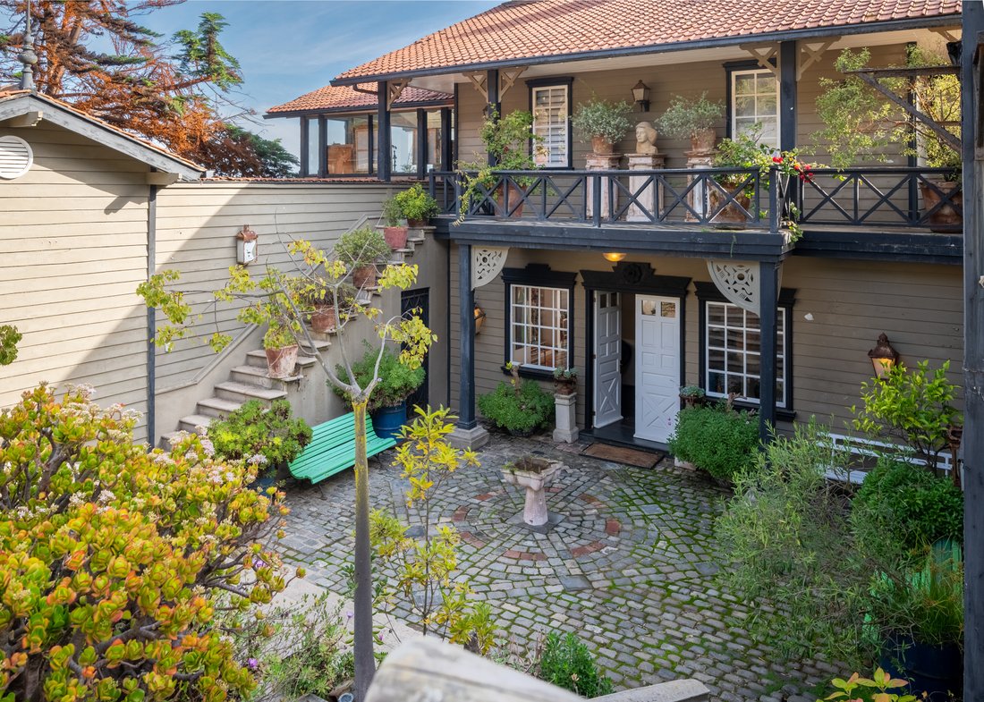 House In Beranda With Incredible View In Zapallar, Valparaíso, Chile