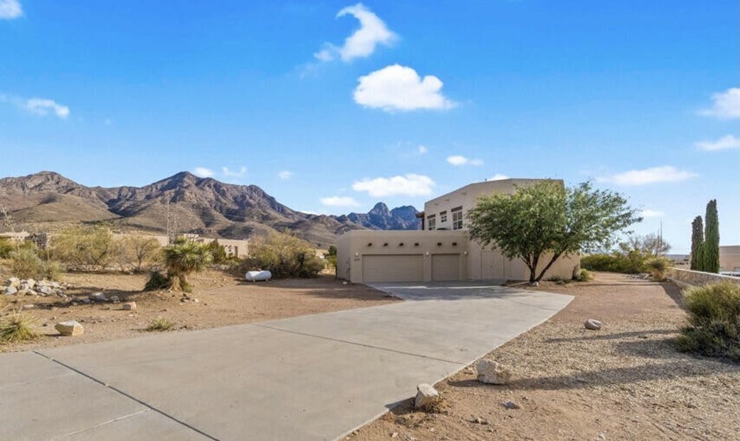 4 Bedrooms Single Family Detached In Las Cruces, New Mexico, United