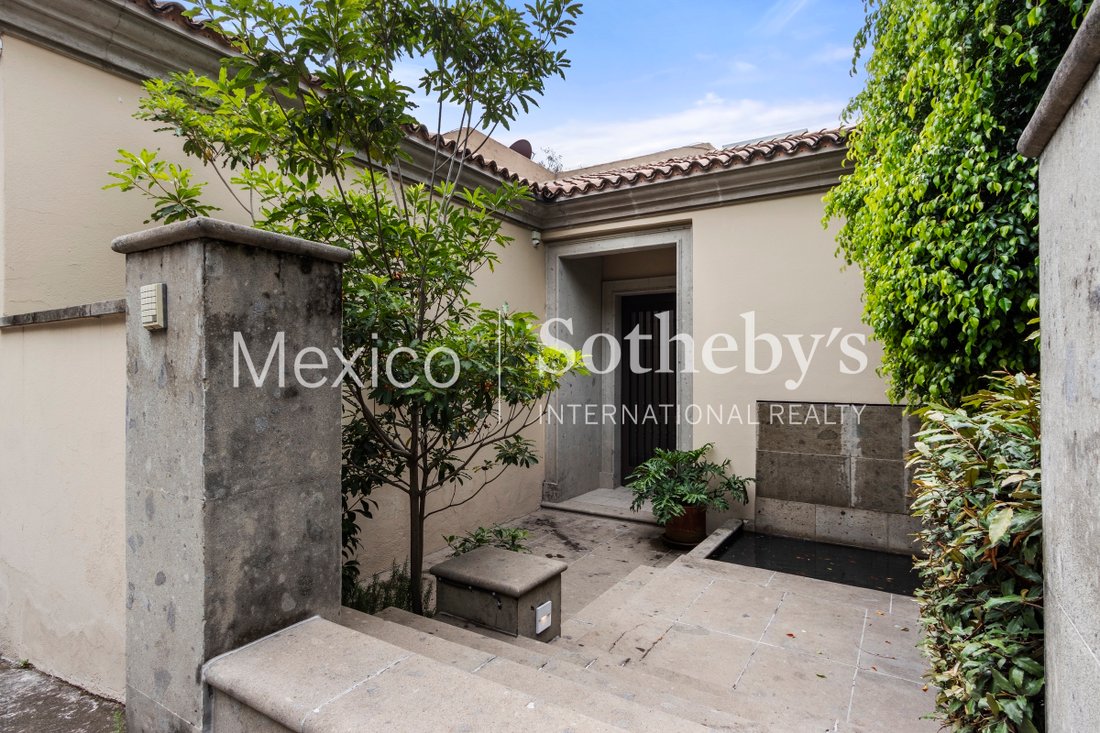 House in Mexico City, Mexico 2 - 12051646