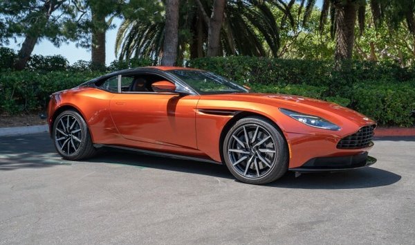 2020 Aston Martin DB11 (12051762)