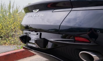 2022 Aston Martin DB11