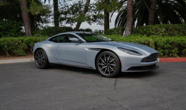 2019 Aston Martin DB11 (12051736)