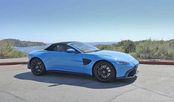 2021 Aston Martin Vantage (12051934)