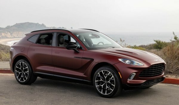 2021 Aston Martin DBX (12051870)