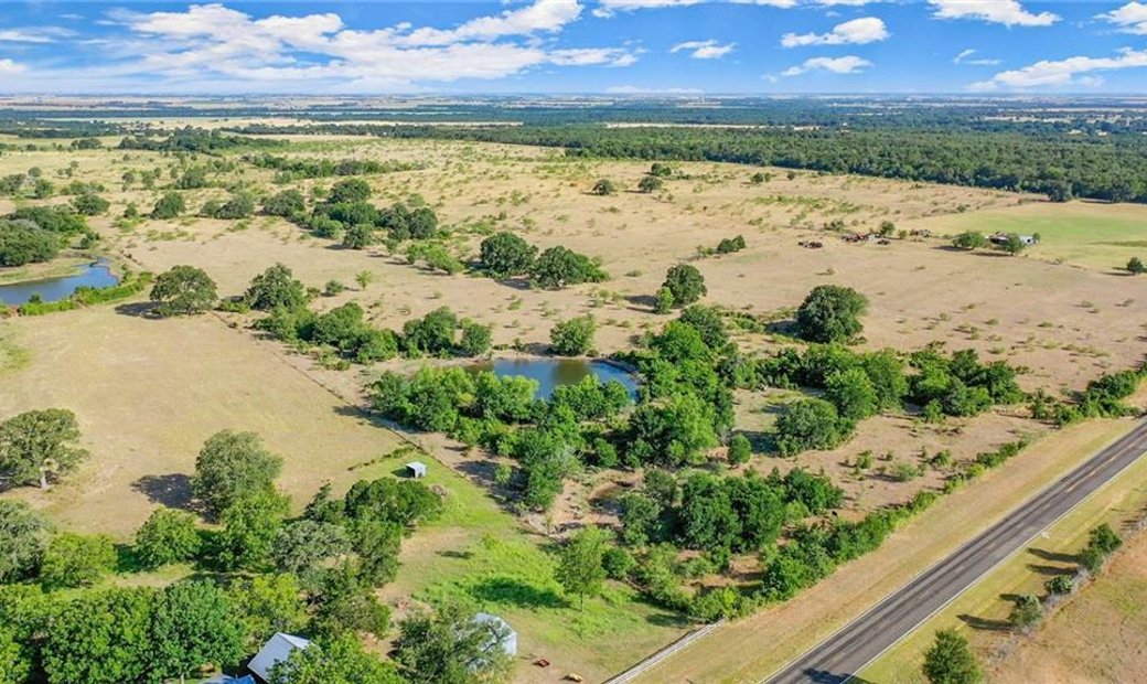 Granja/Rancho Thorndale En Thorndale, Texas, Estados Unidos En Venta