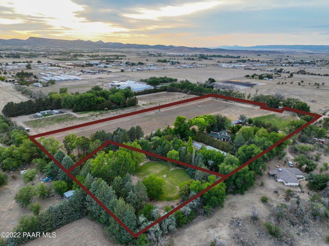 5 Bedrooms Farm/Ranch In Chino Valley, Arizona, United States For Sale