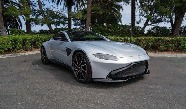 2019 Aston Martin Vantage (12051912)