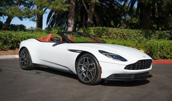 2019 Aston Martin DB11 (12051756)