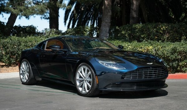2019 Aston Martin DB11 (12051744)