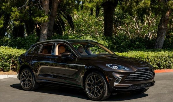 2021 Aston Martin DBX (12051865)