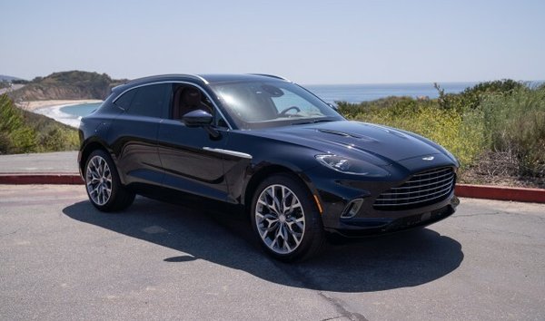 2022 Aston Martin DBX (12051872)