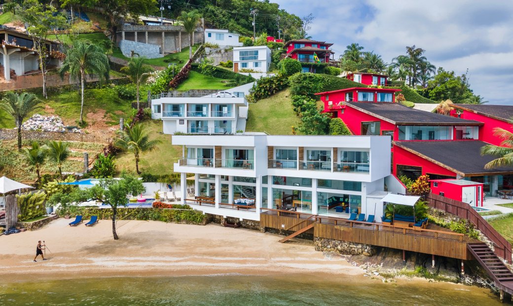 Luxury House For Sale By The Sea In In Bracuí, State Of Rio De Janeiro
