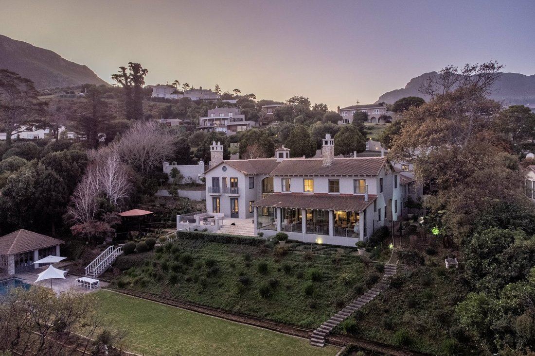 Provençal Style Luxury Home With In Cape Town, Western Cape, South