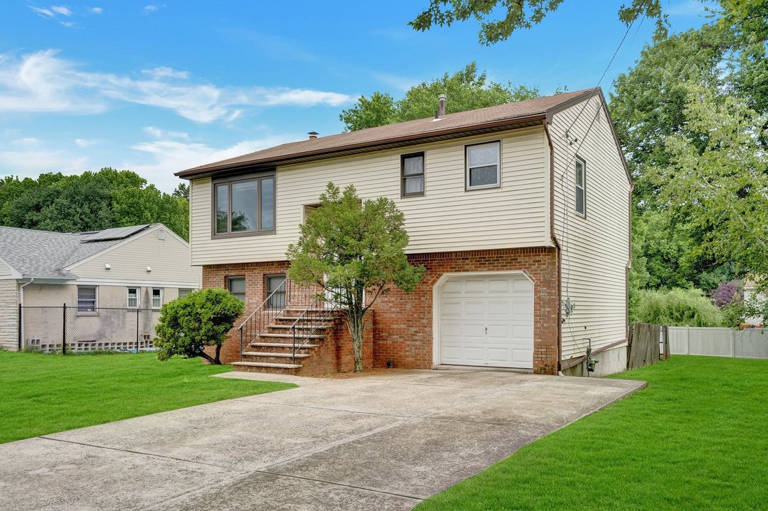 Maison North Edison Dans Edison, New Jersey, états Unis à Vendre (12055054)