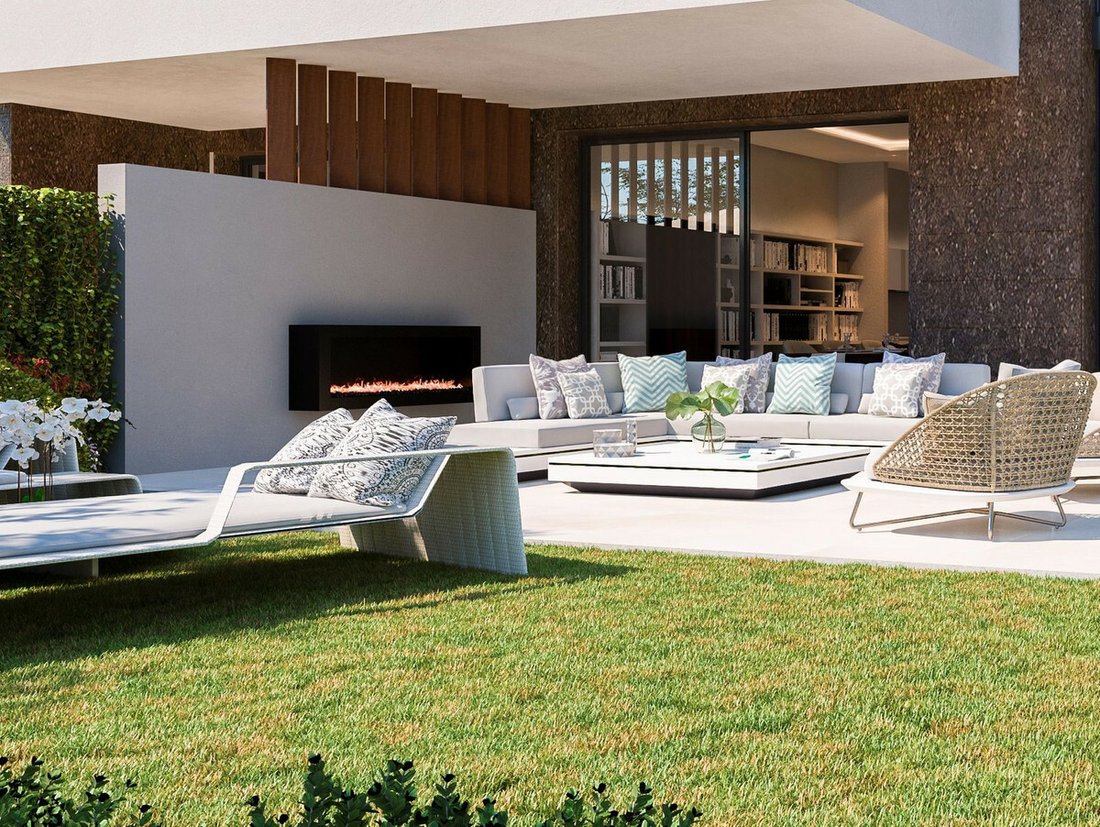 Villa in Rio Real, Marbella, Andalusia 4 - 12055605