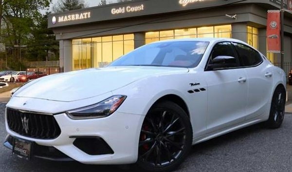 Maserati Ghibli Modena Q4 (12007065)