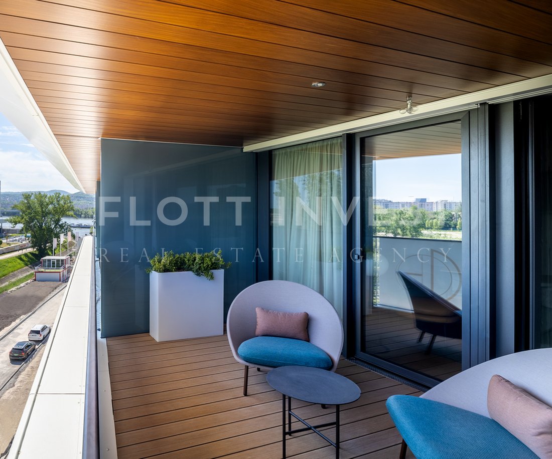 Unique Apartment With A Panoramic View In In Budapest, Budapest