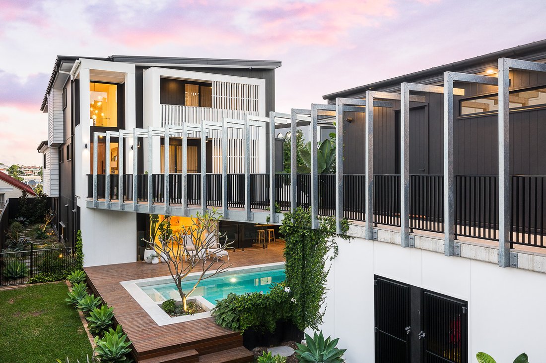 Newly Built Sanctuary Positioned Atop In Hamilton, Queensland, Australia For Sale (12061378)