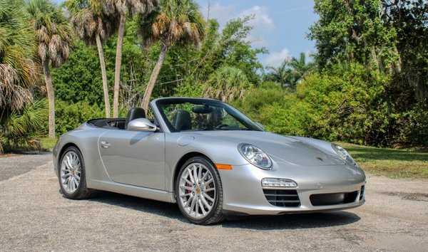 Porsche 911 Carrera S (12060357)