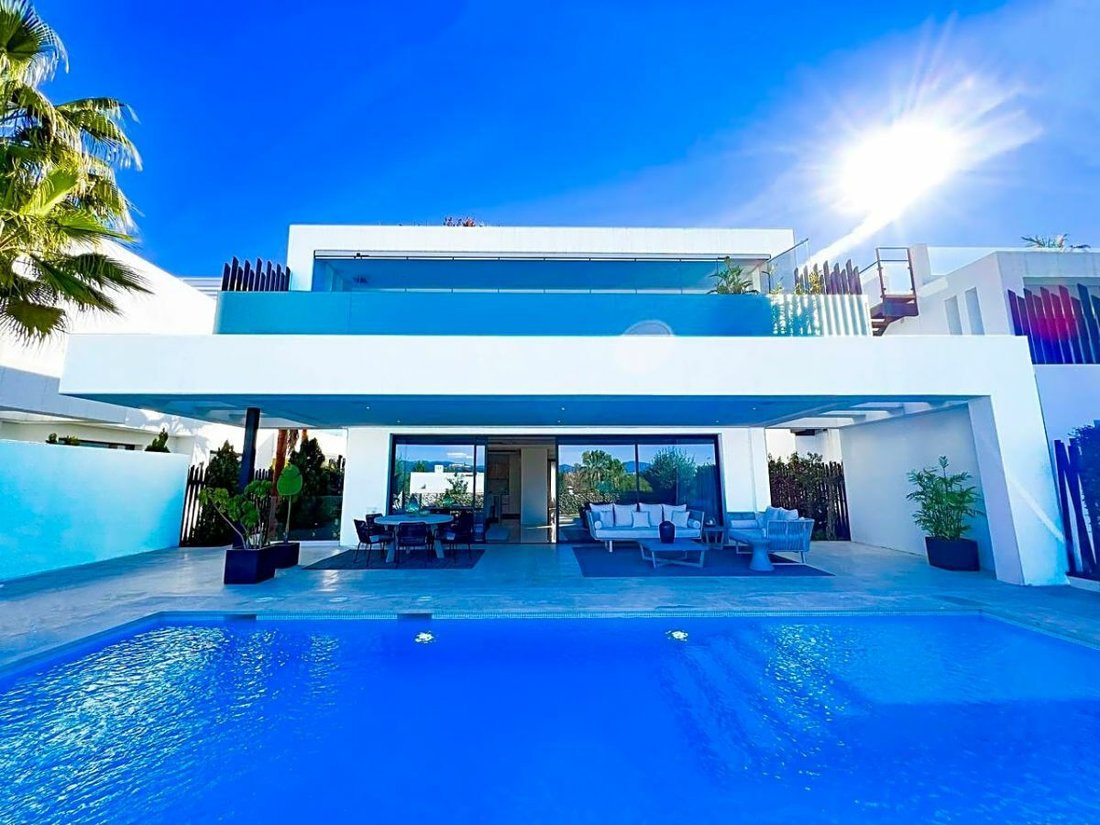 Villa in Marbella, Andalusia, Spain 1 - 12062354
