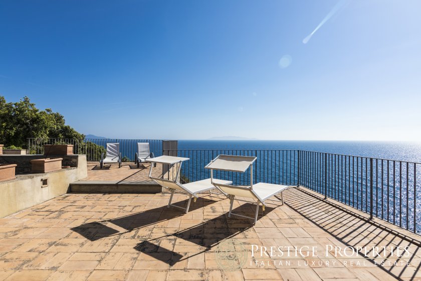 The Sentinel’s Retreat: A Tuscan Watchtower Whispering to the Sea