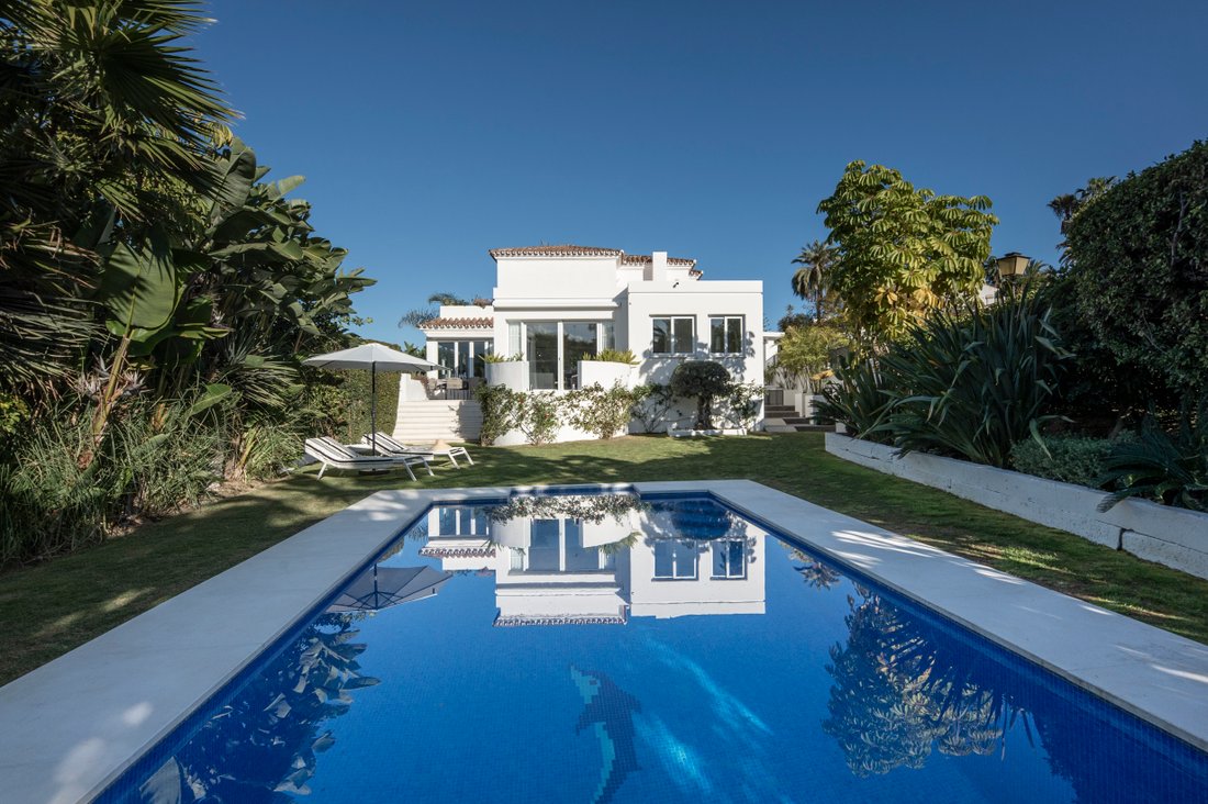 Villa in Marbella, Andalusia, Spain 1 - 12063778