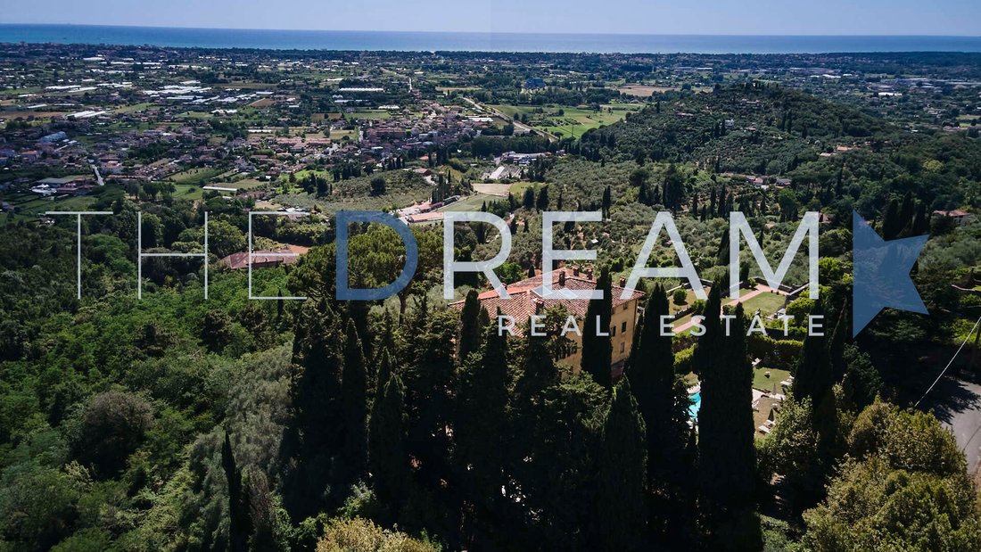 Villa in Camaiore, Tuscany, Italy 5 - 12063813