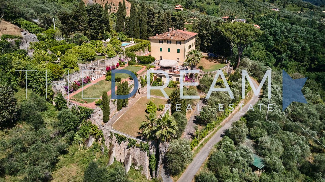 Villa in Camaiore, Tuscany, Italy 3 - 12063813