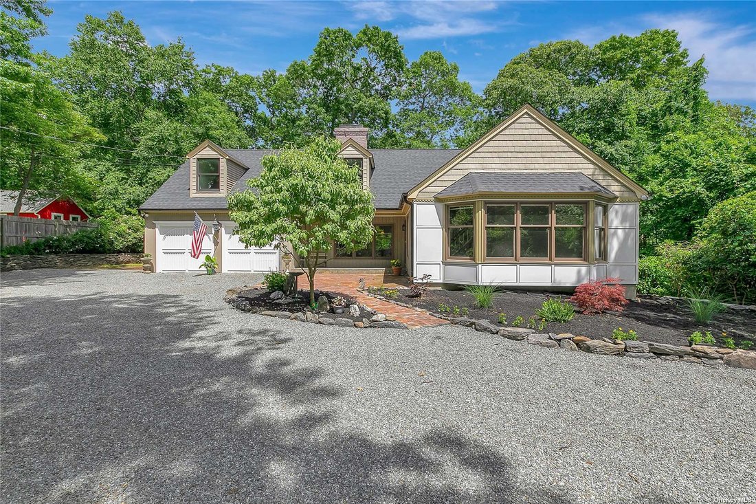 Wohngebäude Smithtown In Smithtown, New York, Vereinigte Staaten Zu