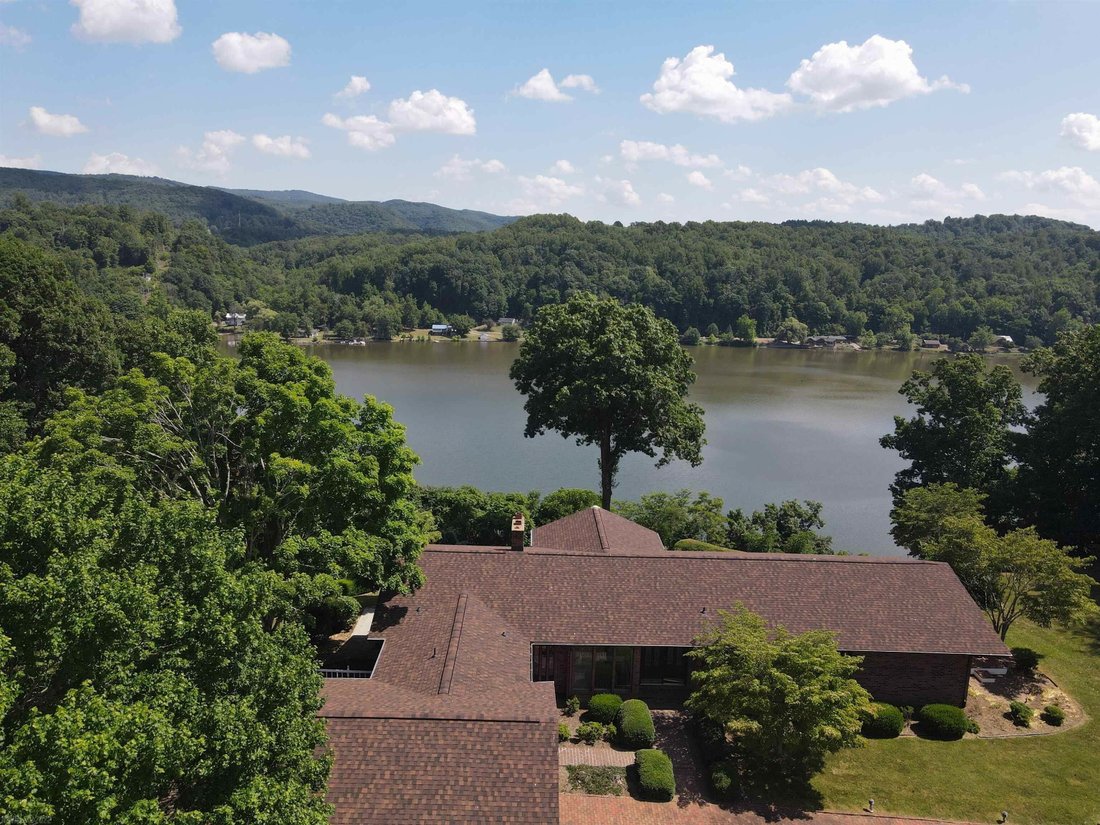 Detached Draper, Va In Draper, Virginia, United States For Sale (12064768)