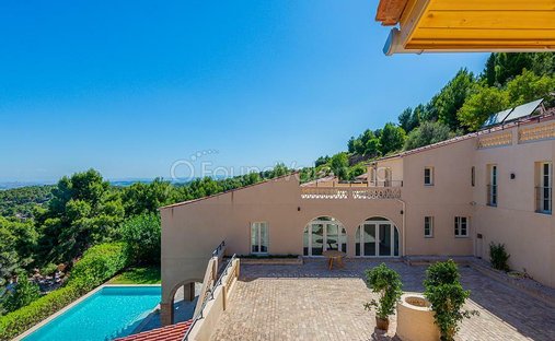 Villa in Naquera / Naquera, Valencian Community, Spain 1