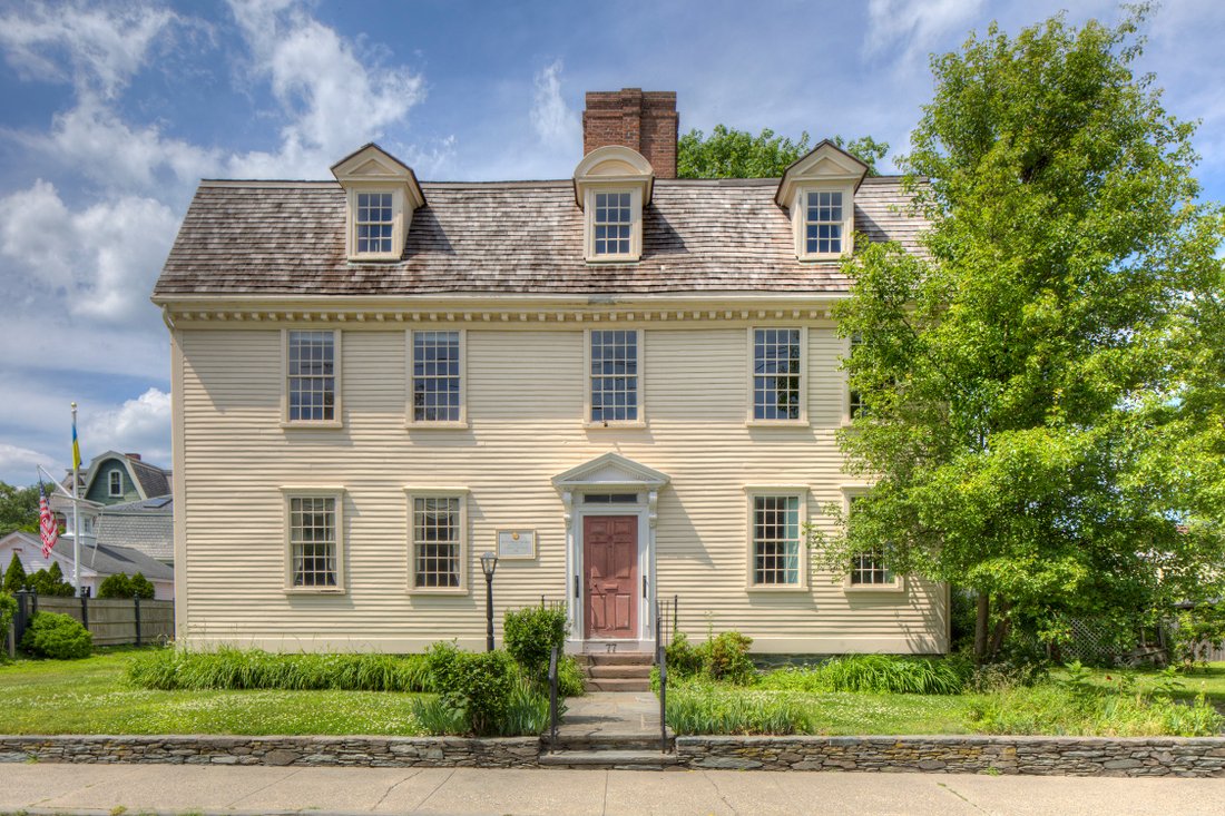 Pitts Head Tavern In Newport, Rhode Island, United States For Sale (12064015)